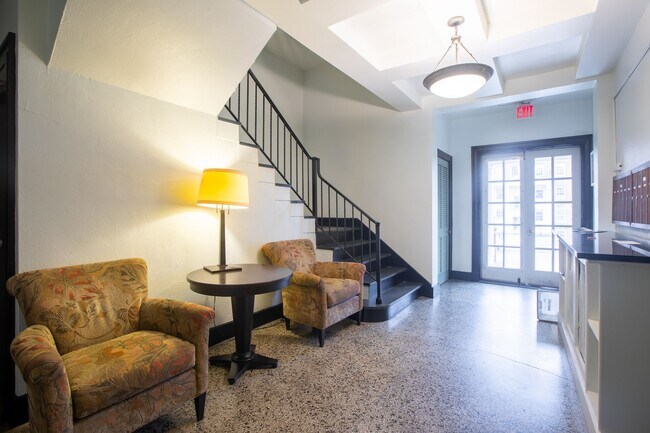 Photo - Amazing 2 BR/1 BA Condo in Georgetown, DC!