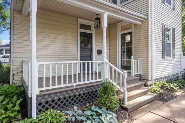 Photo - 419 S Van Buren Ave