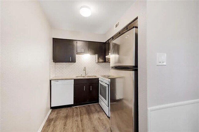 Photo - 2708 Windswept Cove