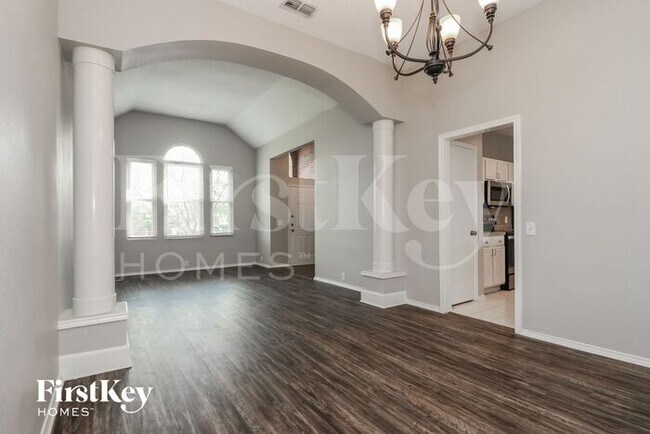 Photo - 1500 Park Chase Ave