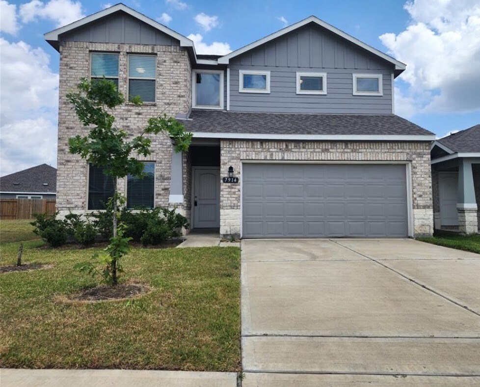 Photo - 7914 Cypress Myrtle Dr House