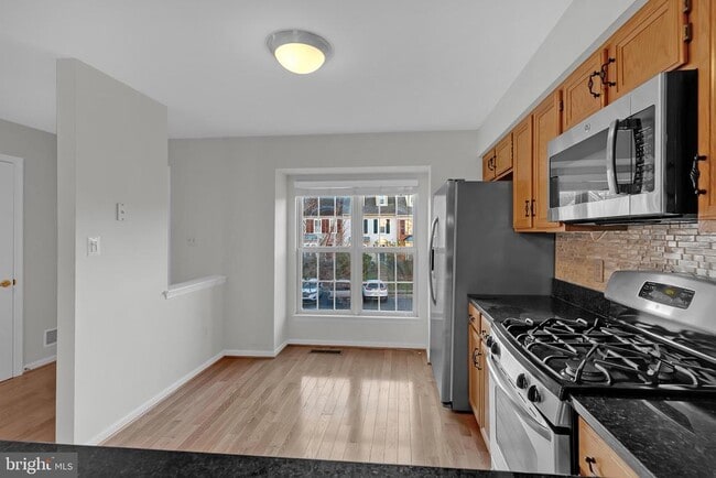 Photo - 20888 Sandstone Square