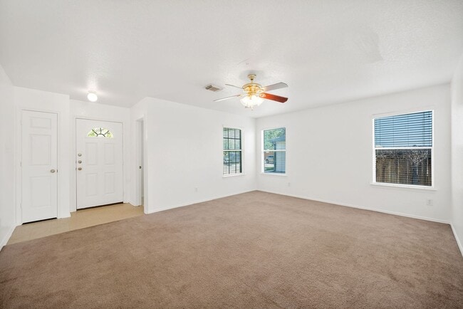 Photo - 3 bedroom 2.5 bathroom located in Sagewood Subdivision