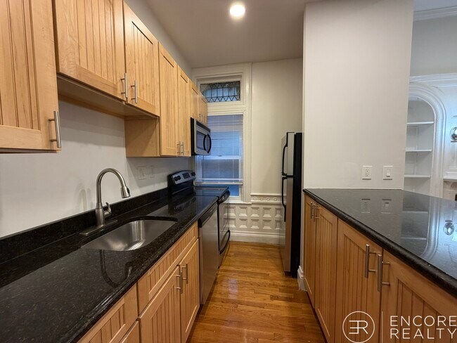 Photo - 195 Commonwealth Ave Unit 1