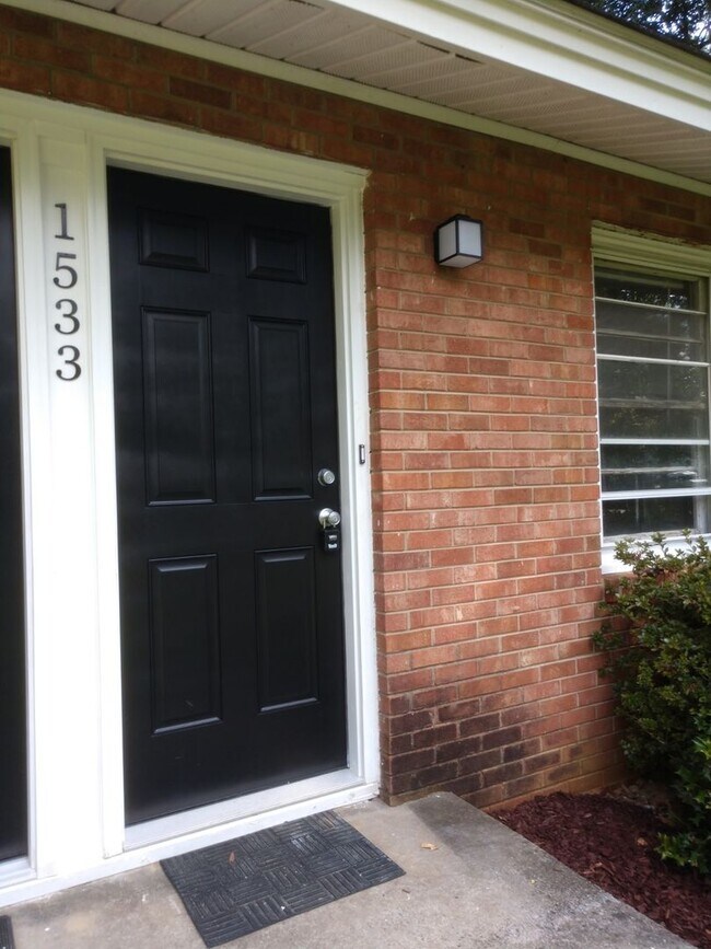 Photo - 1533 Beaucrest Ave Unit B