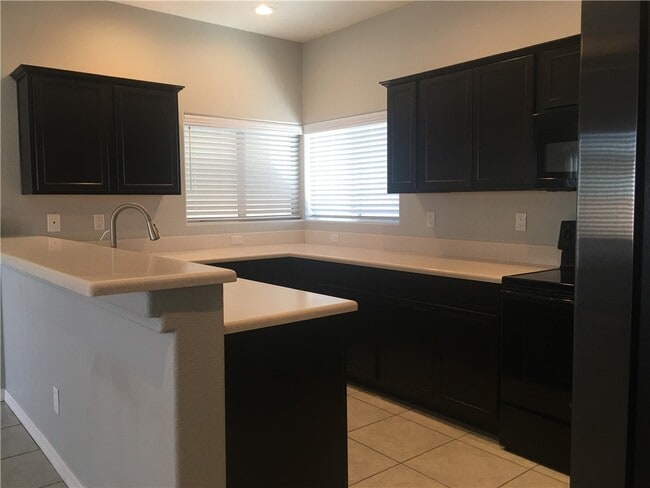 Photo - 2687 Slide Mountain Loop