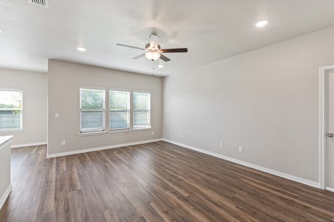 Photo - 4737 Fawn Valley Dr