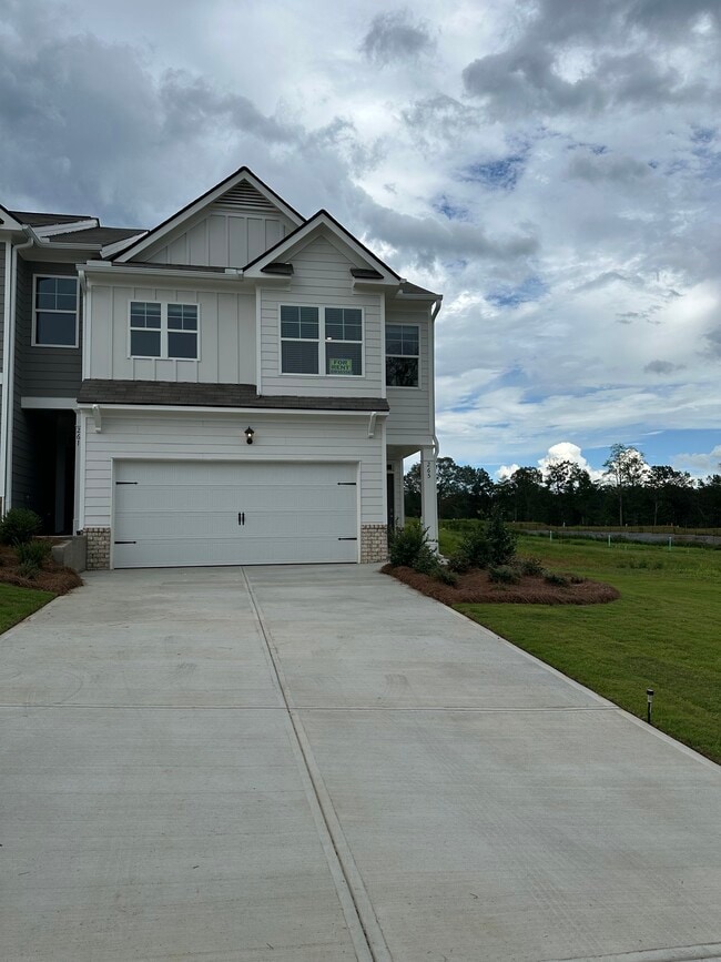 Building Photo - 265 Deerberry Dr Rental