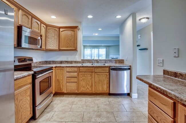 Photo - Beautiful Prairie Fields Townhouse — 3 Bed / 2.5 Bath + Loft