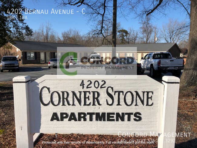 Building Photo - 4202 Bernau Ave Unit C