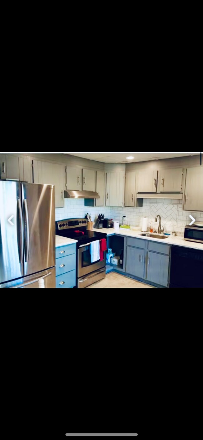 Photo - 16 Lawrence St Apartments Unit 2