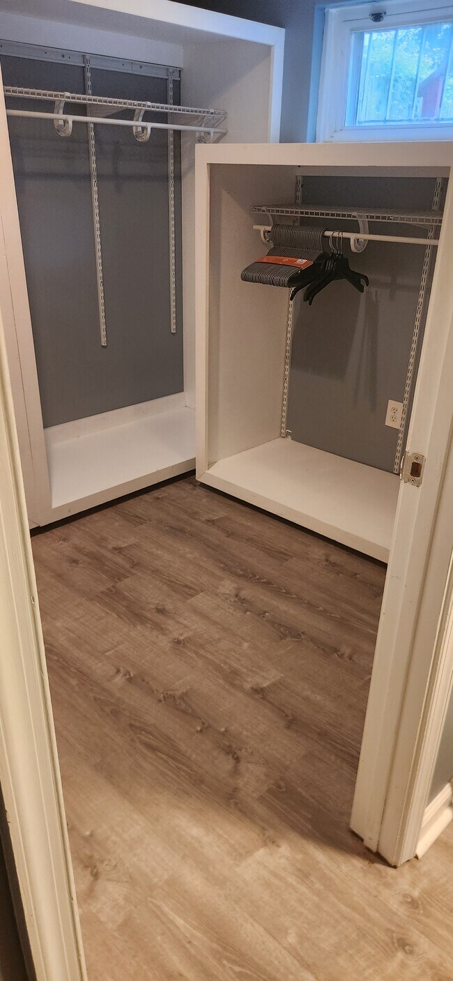 Photo - 1005 30th St SE Unit Private Basement Studio