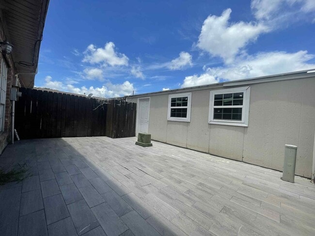 Photo - 1905 Back Bay Dr