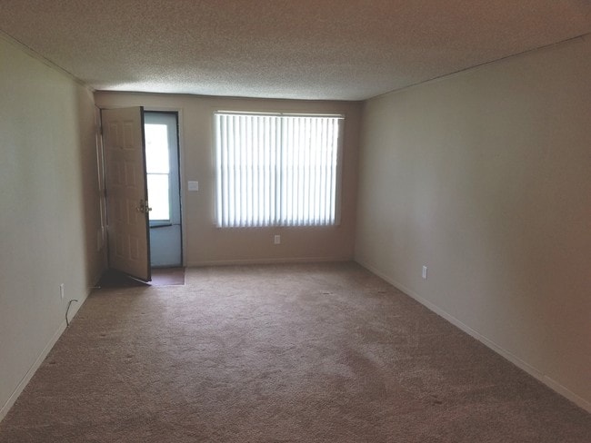 Carriage Hill Apartments
