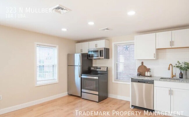 Photo - 323 N Mulberry St Unidad 4