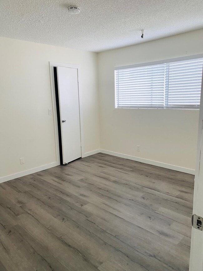 Photo - 19925 Roscoe Ave.