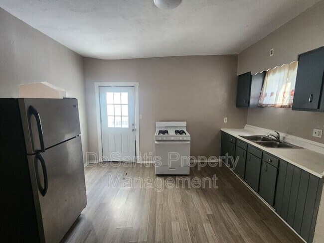 Photo - 2903 Stayton St Unidad 1