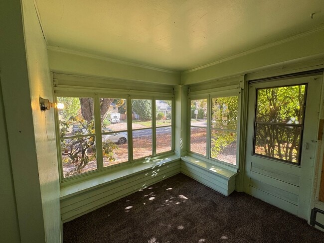 Photo - Large 1 Bedroom Main Level Apartment Near ... Unit 612 W 10th Ave #5