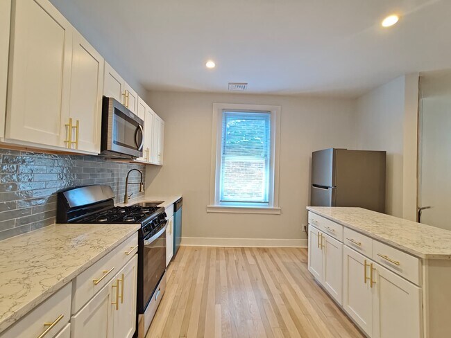 Photo - 6142 Locust St Unit B