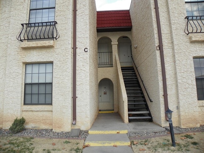 Photo - 813 Country Club Dr SE Unit 1D