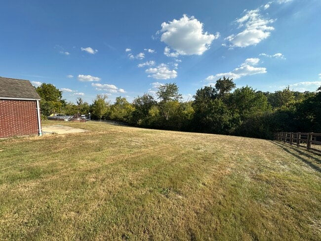 Photo - 617 Westridge Dr