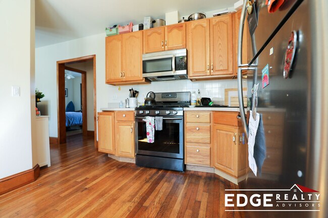 Photo - 60 Glencoe St Unit 3
