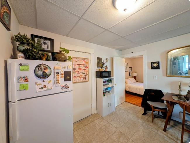 Photo - 359 Windsor St Apartments Unit 379-1