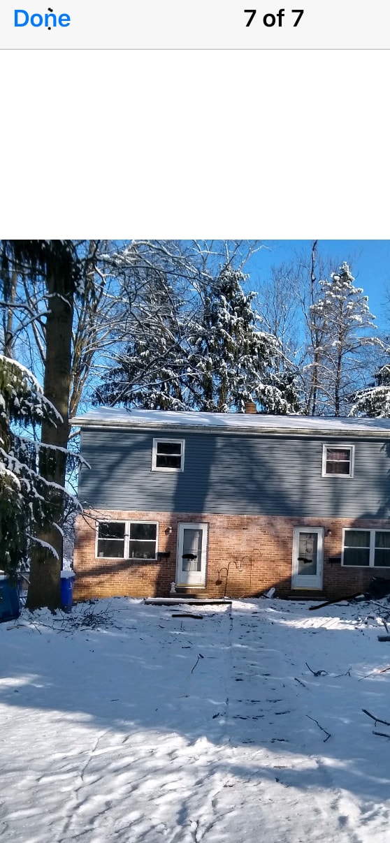 219 W Elm St