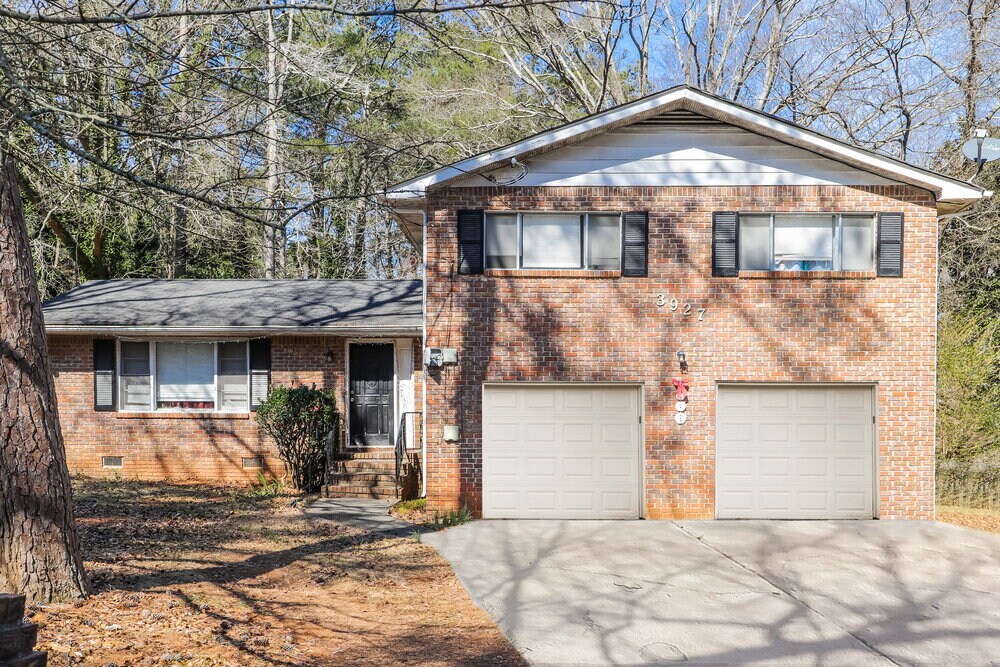 Photo - 3927 Wildwood Lake Dr SW