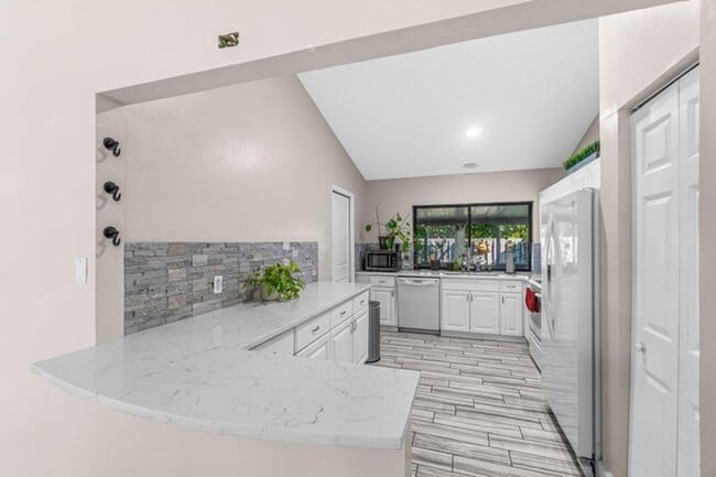 Building Photo - 5335 Havasu Ct