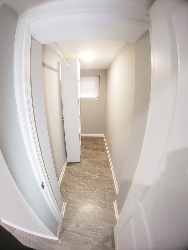 Photo - 5134 W Henderson St Unidad G