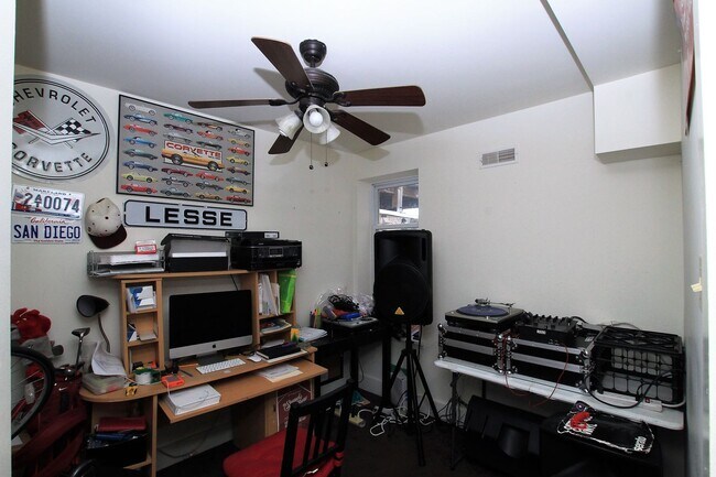 Photo - SPacious 2bd 2bath unit with backyard available in brewerytown Unit 2