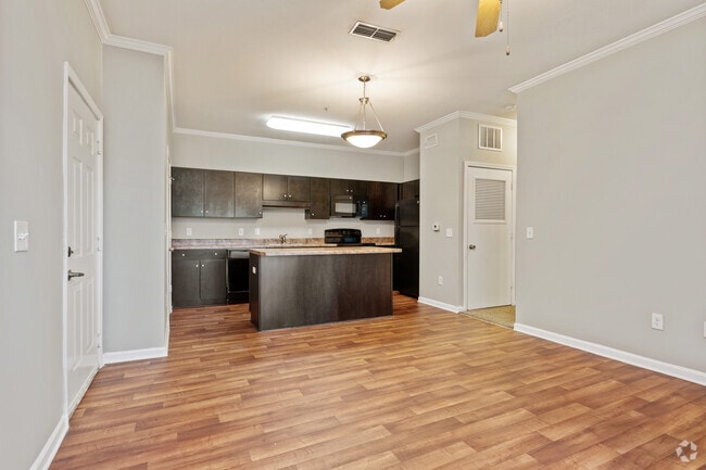 1BR, 1BA - 800SF - Living Room