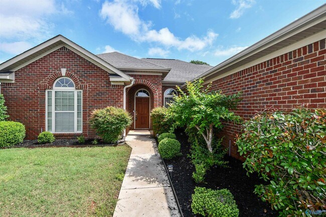 115 Sage Willow Dr SW