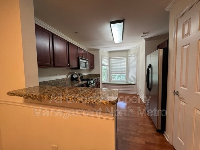 Photo - 3900 Riverlook Pkwy SE Unit 201