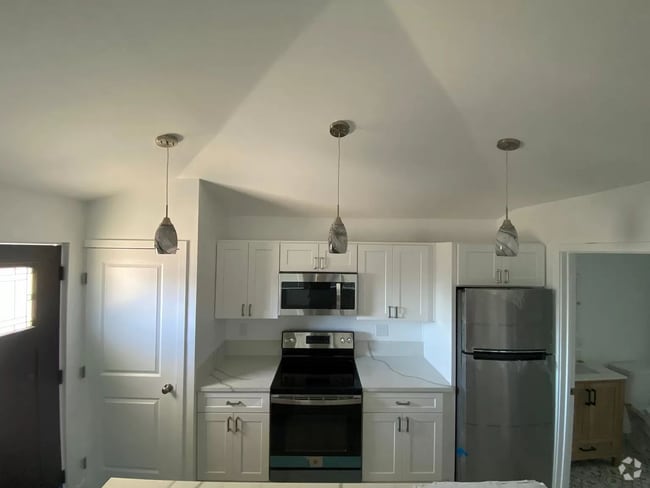 Building Photo - NEW CONSTRUCTION 1 BEDROOM ADU WITH LAUNDR... Unit #2 Rental