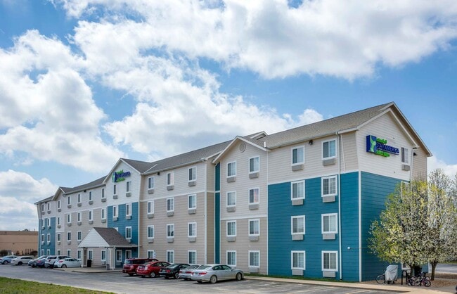 Building Photo - Furnished Studio-Springfield - South - Bat... Rental
