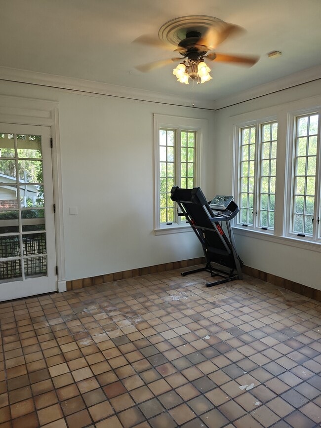 Photo - 516 E Fairview Ave