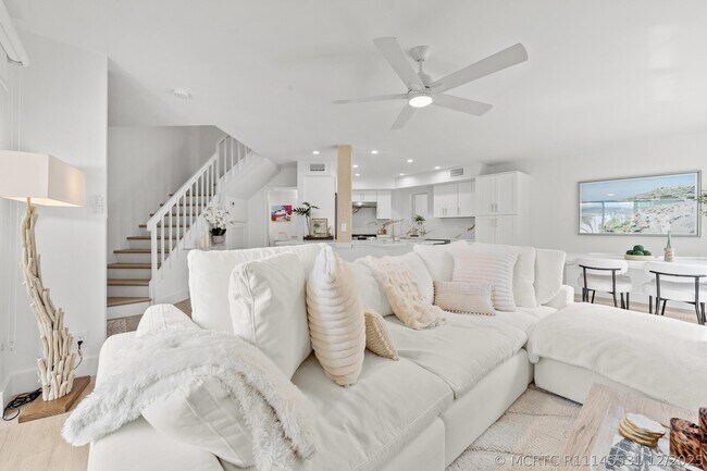 Photo - 288 Seabreeze Cir