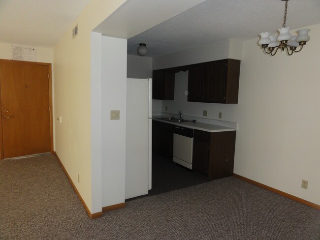 Plaza West Apartments