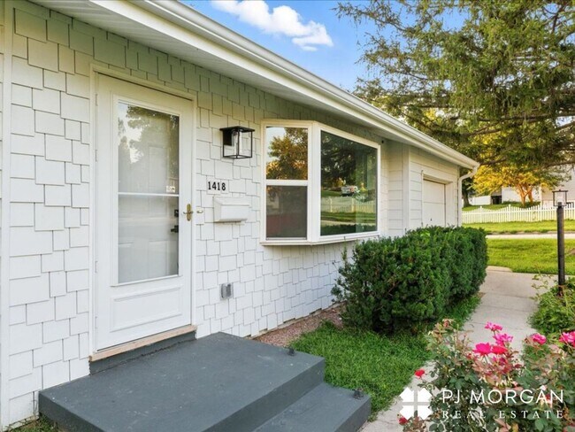 Photo - Midtown Modern Ranch-Don't Miss Out!