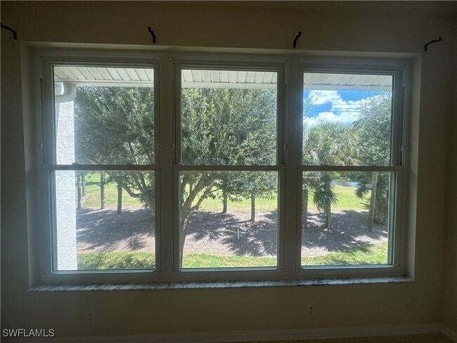 Building Photo - 1320 Charleston Square Dr Unit 203