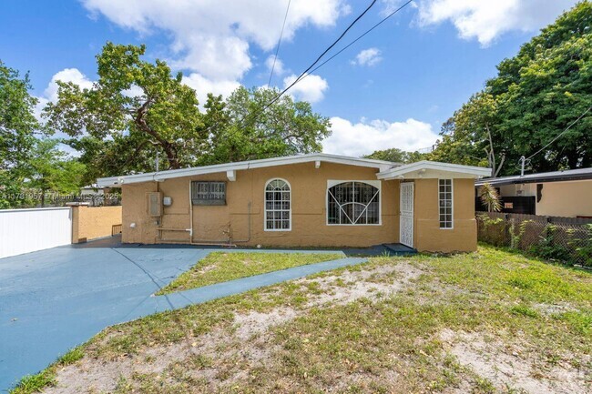 Building Photo - 6321 NW 20th Ave Rental