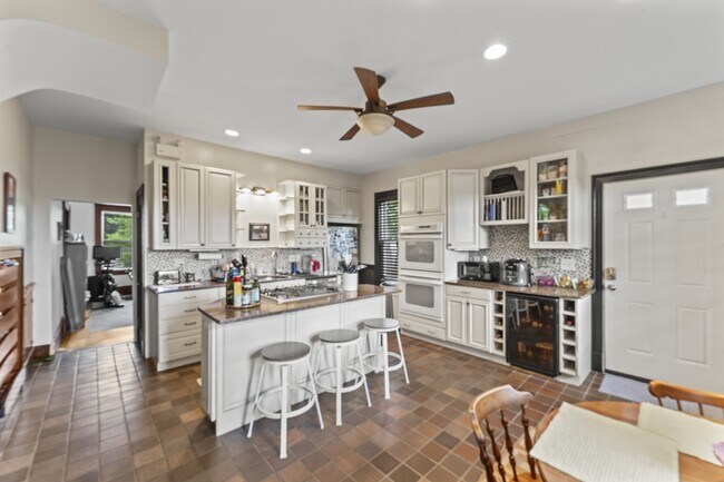 Photo - 388 Arborway Unit 1