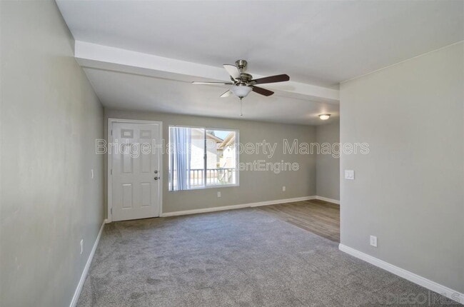Photo - 378 Moss St