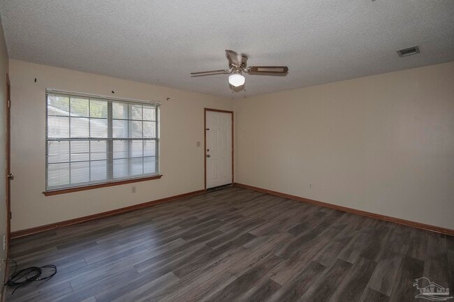 Photo - 496 Lownde Ave