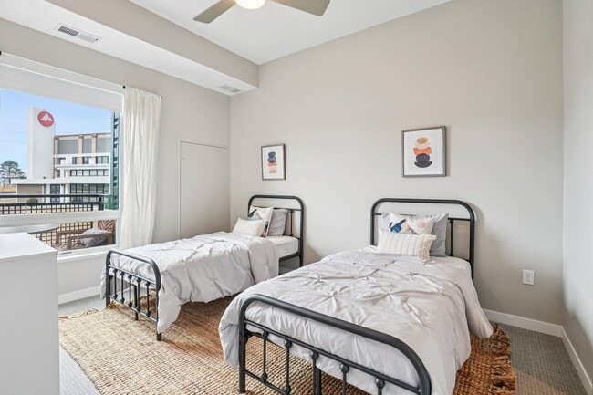 Lyra Apartments