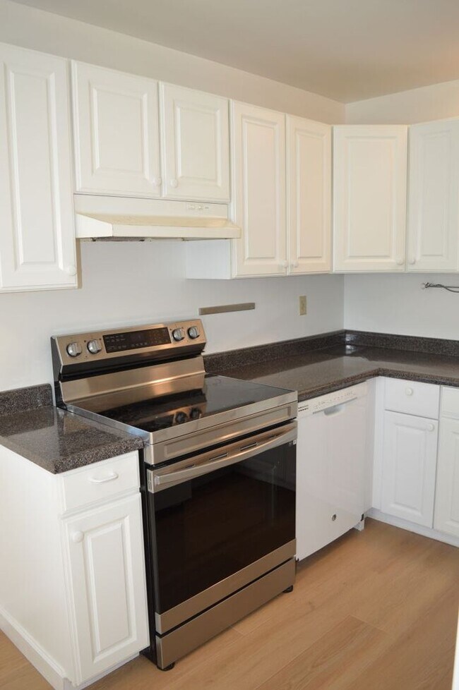 Photo - 31 Reed Blvd Unit A
