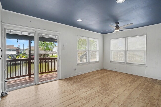 Photo - 370 Ling St