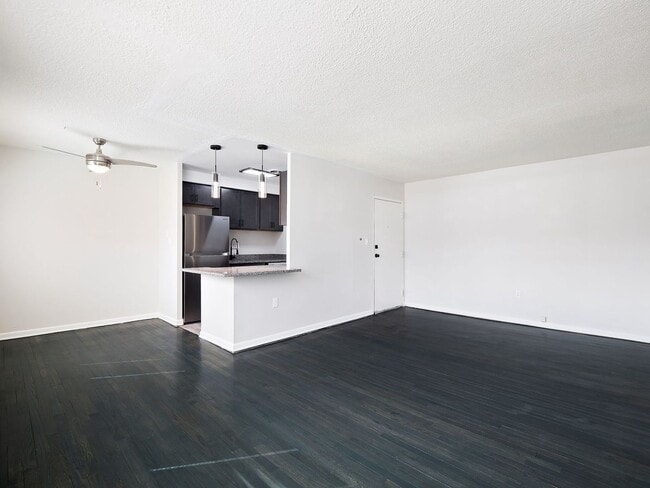 Coventry Mayfield Apartments